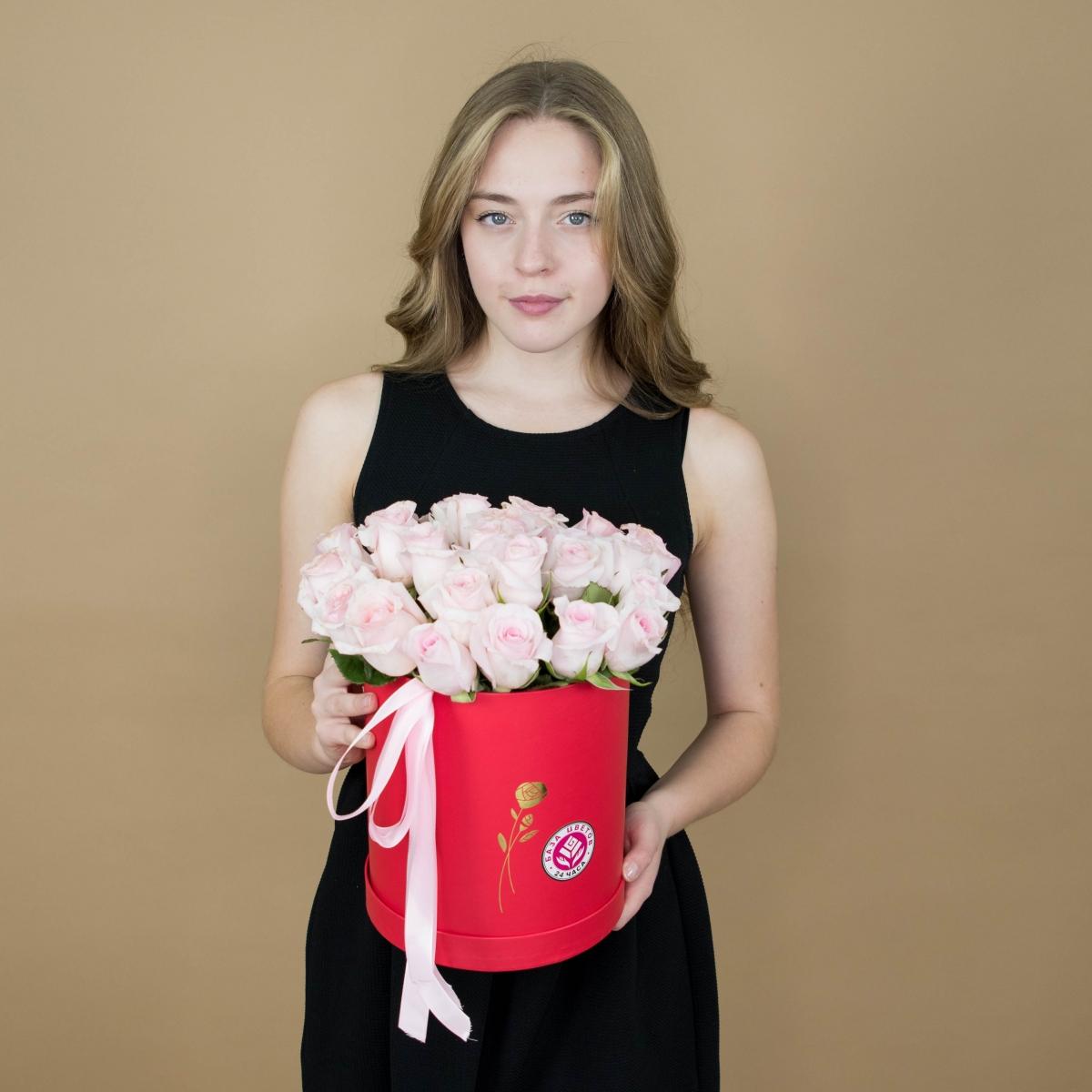 Розы розовые в шляпной коробке код товара  1908rya